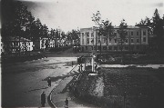 17. Сквер на центральной площади
