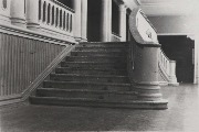 43. Лестница балкона